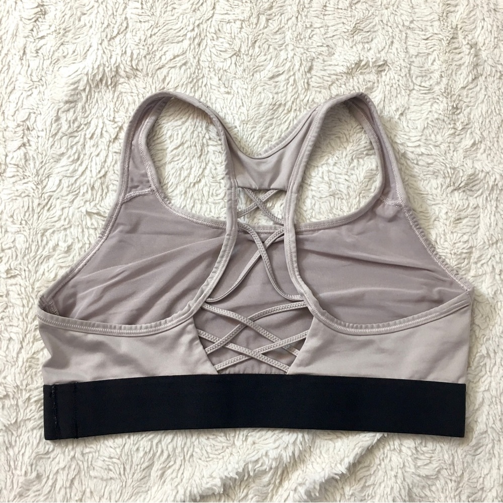 👟 Victoria’s Secret Double Lined Ladder Back Racerback Sports Bra
